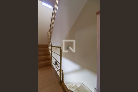 Escada de casa de condomínio à venda com 3 quartos, 127m² em Jardim São Luís, São Paulo