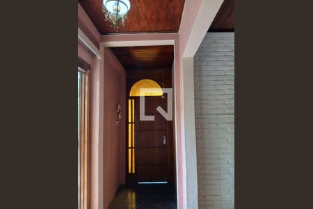 Corredor de casa para alugar com 4 quartos, 400m² em Morro Santana, Porto Alegre