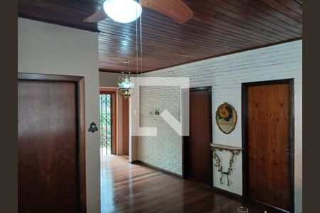 Sala de casa para alugar com 4 quartos, 400m² em Morro Santana, Porto Alegre