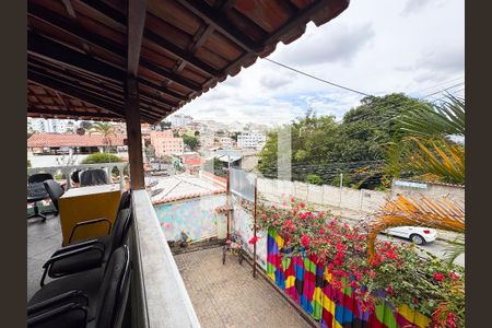 Varanda da Sala de casa à venda com 3 quartos, 250m² em Santa Cruz Industrial, Contagem