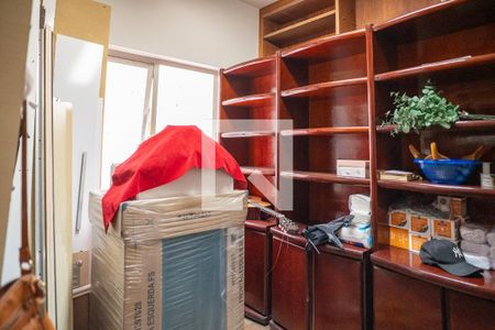 Escritório de casa para alugar com 4 quartos, 412m² em Cambuci, São Paulo