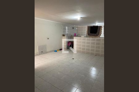 Casa à venda com 4 quartos, 250m² em Vila Nair, São Paulo