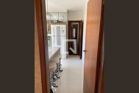 Casa à venda com 4 quartos, 250m² em Vila Nair, São Paulo