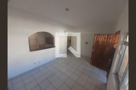 Casa à venda com 3 quartos, 200m² em Socorro, São Paulo