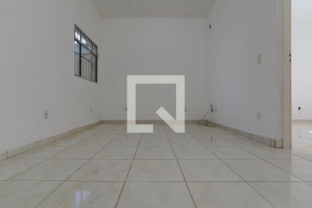 Sala de casa para alugar com 2 quartos, 170m² em Vila Industrial, Mogi das Cruzes