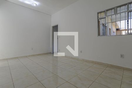 Sala de casa para alugar com 2 quartos, 170m² em Vila Industrial, Mogi das Cruzes