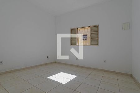 Quarto 1 de casa para alugar com 2 quartos, 170m² em Vila Industrial, Mogi das Cruzes
