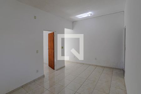 Sala de casa para alugar com 2 quartos, 170m² em Vila Industrial, Mogi das Cruzes