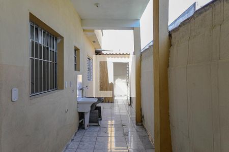 Vista - Sala de casa para alugar com 2 quartos, 170m² em Vila Industrial, Mogi das Cruzes