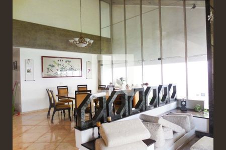 Casa à venda com 4 quartos, 850m² em Jardim Cordeiro, São Paulo