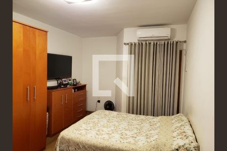 Casa à venda com 3 quartos, 250m² em Penha de França, São Paulo