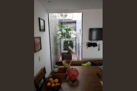 Casa à venda com 3 quartos, 250m² em Penha de França, São Paulo