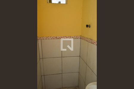 Banheiro de kitnet/studio para alugar com 1 quarto, 28m² em Pechincha, Rio de Janeiro