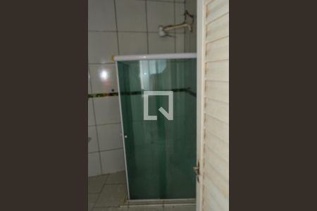 Banheiro de kitnet/studio para alugar com 1 quarto, 28m² em Pechincha, Rio de Janeiro