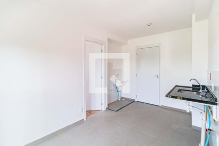 Sala/Cozinha/Área de Serviço de apartamento à venda com 1 quarto, 26m² em Vila Butantã, São Paulo