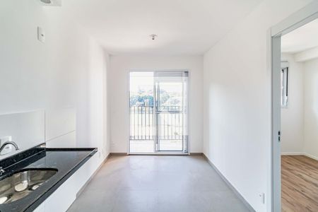 Sala/Cozinha/Área de Serviço de apartamento à venda com 1 quarto, 26m² em Vila Butantã, São Paulo