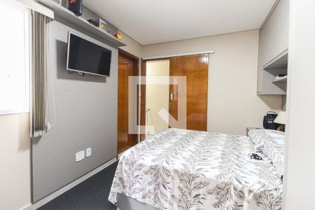 Suíte 1 de casa de condomínio à venda com 2 quartos, 72m² em Vila Carmosina, São Paulo