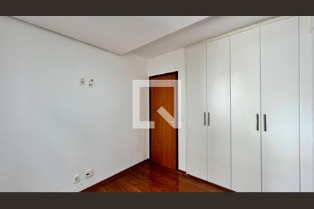Quarto 1 de apartamento para alugar com 3 quartos, 102m² em Fernão Dias, Belo Horizonte