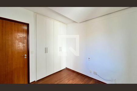 Quarto 1 de apartamento para alugar com 3 quartos, 102m² em Fernão Dias, Belo Horizonte