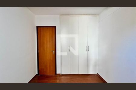Quarto 1 de apartamento para alugar com 3 quartos, 102m² em Fernão Dias, Belo Horizonte