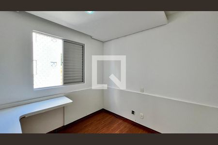 Quarto 2 de apartamento para alugar com 3 quartos, 102m² em Fernão Dias, Belo Horizonte