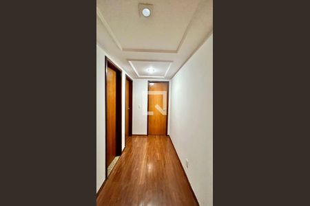 Corredor de apartamento para alugar com 3 quartos, 102m² em Fernão Dias, Belo Horizonte