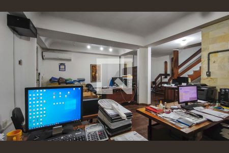 Sala de casa para alugar com 5 quartos, 285m² em Tijuca, Rio de Janeiro