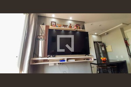 Sala de apartamento à venda com 2 quartos, 48m² em Piratininga, Osasco