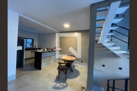 Foto 05 de casa à venda com 3 quartos, 230m² em Paraíso do Morumbi, São Paulo