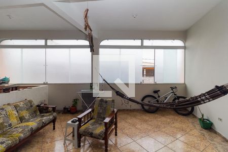 Varanda de casa para alugar com 2 quartos, 120m² em Jardim Rodolfo Pirani, São Paulo