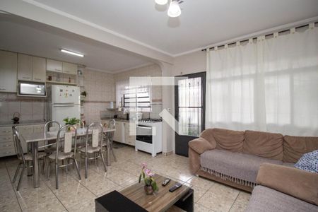 Sala de casa à venda com 5 quartos, 166m² em Vila Mangalot, São Paulo