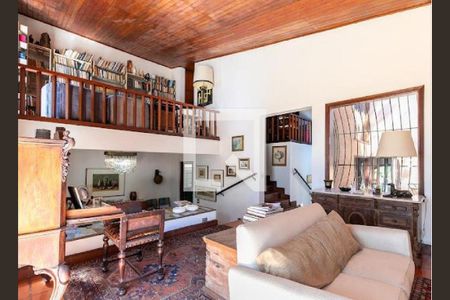 Casa à venda com 3 quartos, 250m² em Jardim Everest, São Paulo