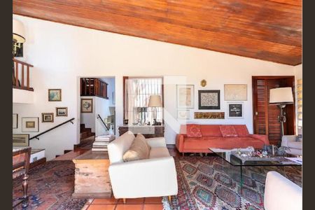 Casa à venda com 3 quartos, 250m² em Jardim Everest, São Paulo