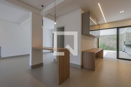 Sala 1 de casa para alugar com 3 quartos, 208m² em Garças, Belo Horizonte