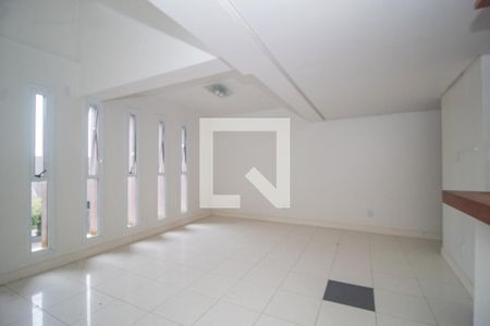 Sala de casa à venda com 2 quartos, 250m² em Sétimo Céu, Porto Alegre