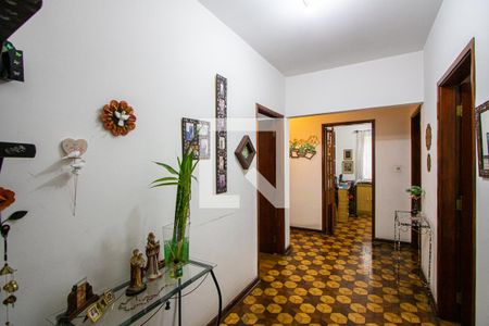 Corredor de casa para alugar com 5 quartos, 425m² em Campestre, Santo André