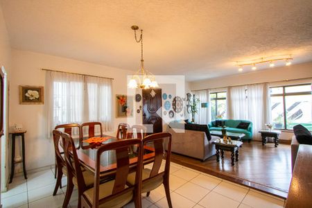 Sala de casa para alugar com 5 quartos, 425m² em Campestre, Santo André