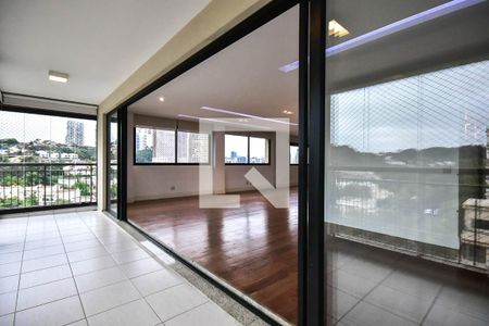 Varanda de apartamento à venda com 3 quartos, 206m² em Jardim Panorama, São Paulo