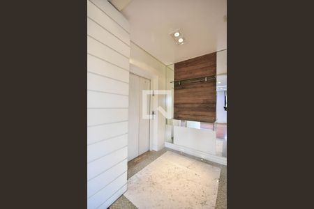 Hall Privativo de apartamento à venda com 3 quartos, 206m² em Jardim Panorama, São Paulo