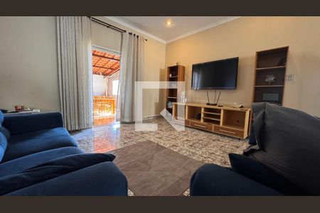 Sala de TV de casa para alugar com 5 quartos, 320m² em Jardim Proenca I, Campinas