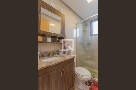 Banheiro 1 de apartamento para alugar com 2 quartos, 80m² em Passo D’areia, Porto Alegre
