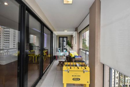 Varanda de apartamento à venda com 3 quartos, 207m² em Jardim Panorama, São Paulo