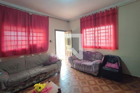 Sala de Estar de casa à venda com 3 quartos, 270m² em Vila Maria Eugênia, Campinas