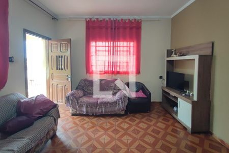 Sala de Estar de casa à venda com 3 quartos, 270m² em Vila Maria Eugênia, Campinas