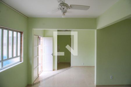 Sala de casa para alugar com 2 quartos, 45m² em Jacutinga, Mesquita