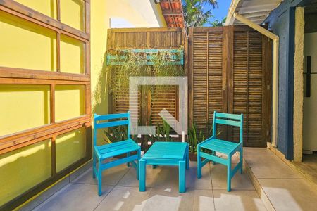 Sala de kitnet/studio para alugar com 1 quarto, 45m² em Jardim Guaiuba, Guarujá