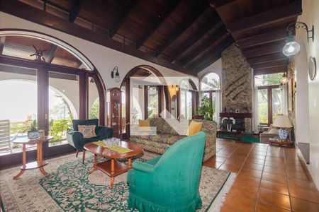 Sala de casa à venda com 3 quartos, 430m² em Sétimo Céu, Porto Alegre