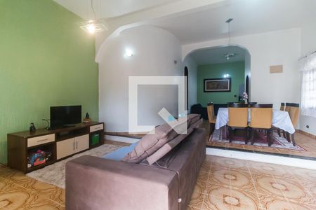 Sala/Sala de Jantar de casa para alugar com 3 quartos, 500m² em Botujuru, Mogi das Cruzes