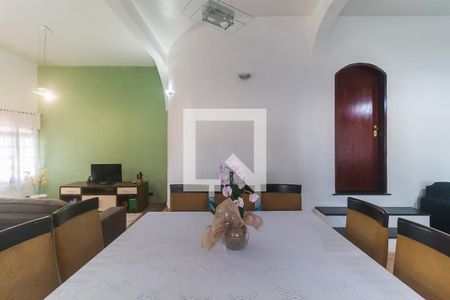 Sala/Sala de Jantar de casa para alugar com 3 quartos, 500m² em Botujuru, Mogi das Cruzes