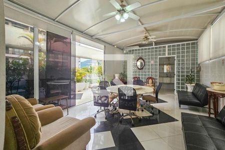 Sala de apartamento para alugar com 3 quartos, 230m² em Jardim Santa Genoveva, Guarujá